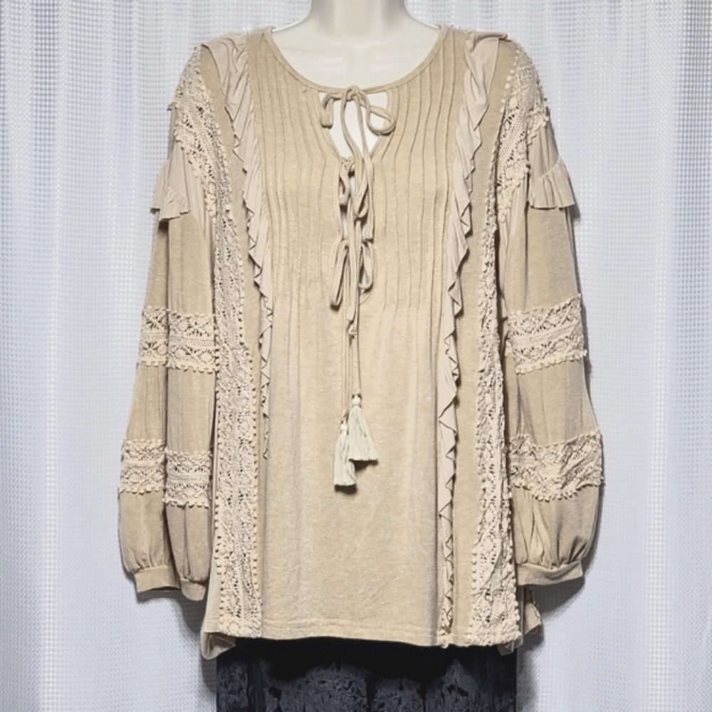 POL Boho Lace Ruffles Ties & Tassel Long Sleeve Pop Over Top Women's (M)